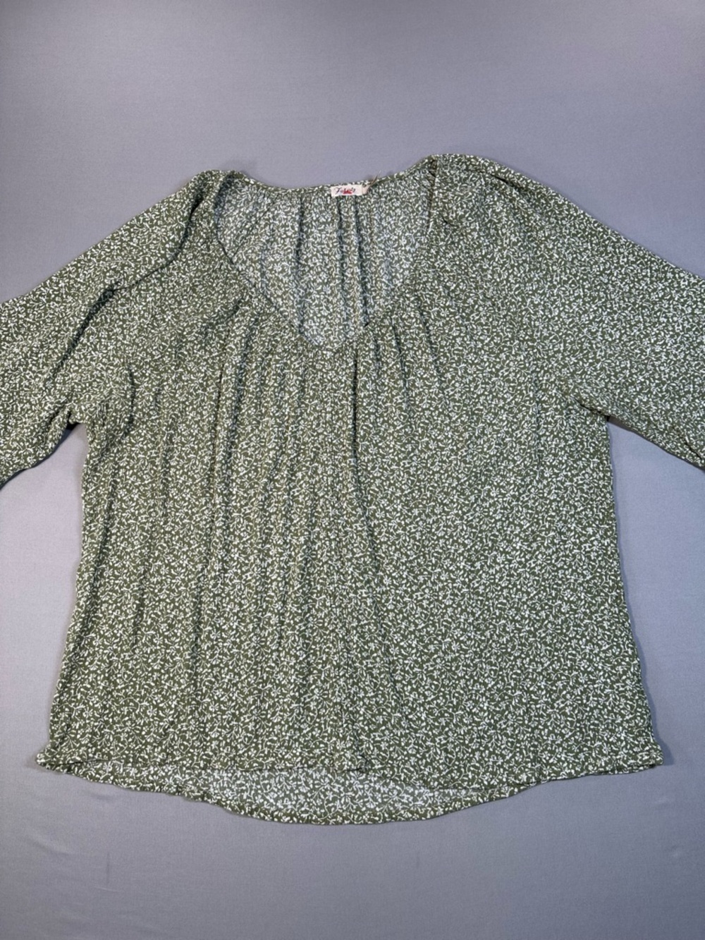 Faherty Amira Top, Ditsy Floral, Flowy V-Neck, Elbow Sleeve- Womens Large - Picture 6 of 14